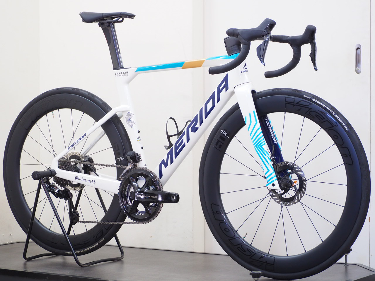 REACTO TEAM DuraAce Di2 完成車