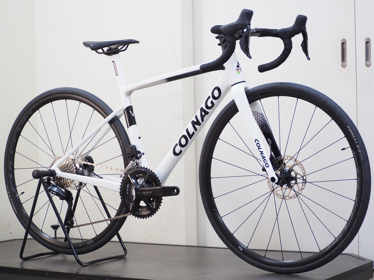 COLNAGO V3 105 Di2 アウトレット