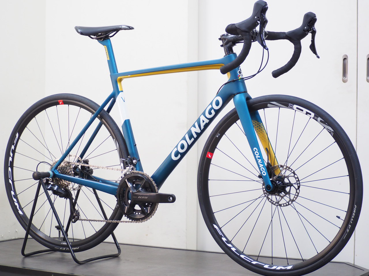 COLNAGO V3 105 12s アウトレット